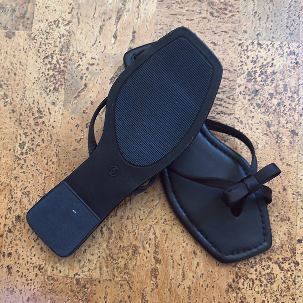 So satin black bow sandals - Picture 3 of 4